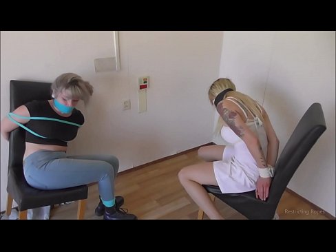 ❤️ Giyohvand / bog'langan va gagged / qayg'u ichida qiz ❌ Sluts bizda uz.nudexxx.ru ❌